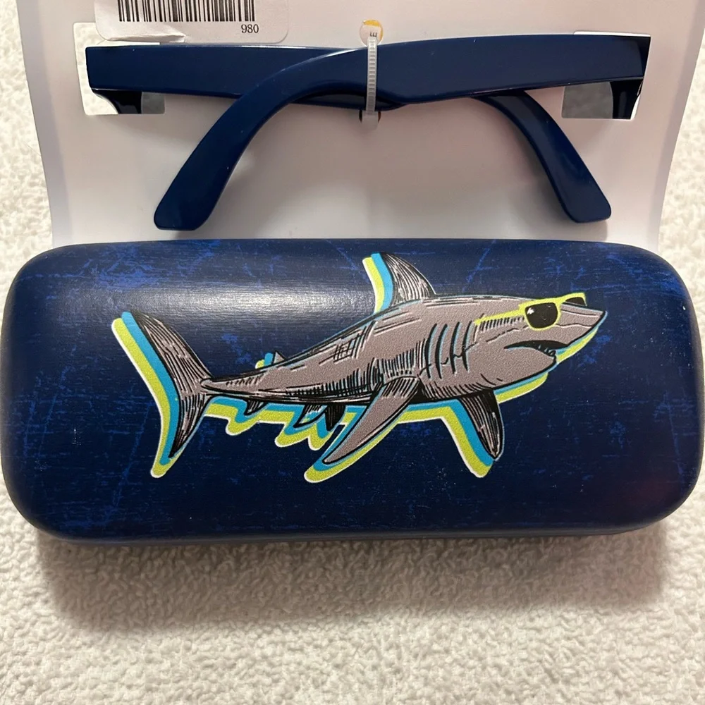 Capelli Sunglasses & Hard Case Set